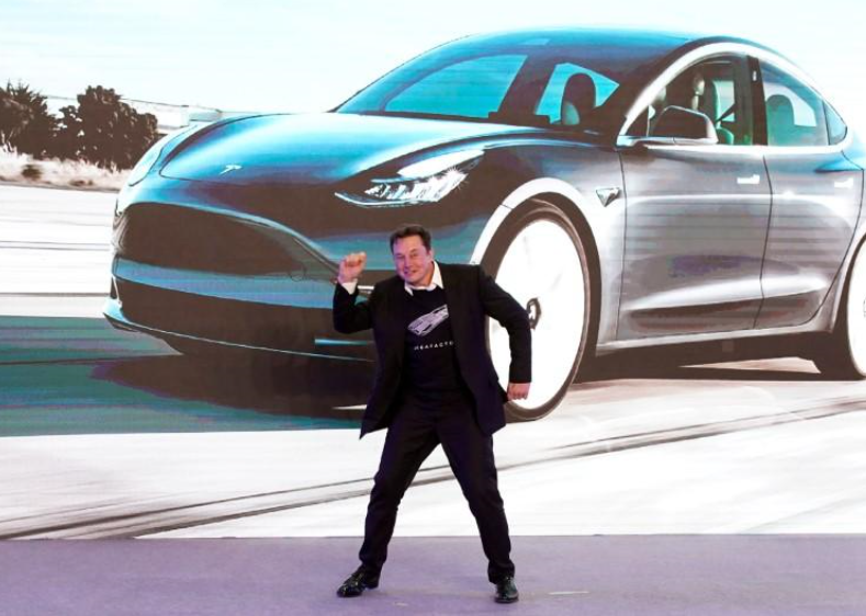 就差一点点了，马斯克有望获得近10亿美元股票奖励